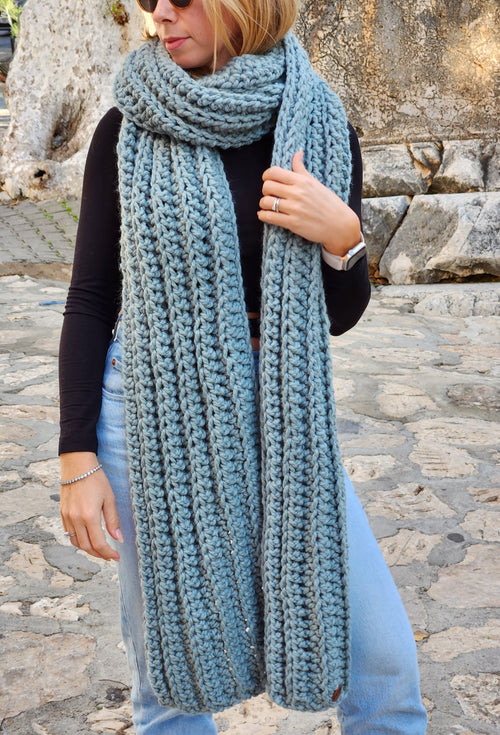 Chunky Scarf Pattern - Beginner-Friendly Crochet Pattern PDF